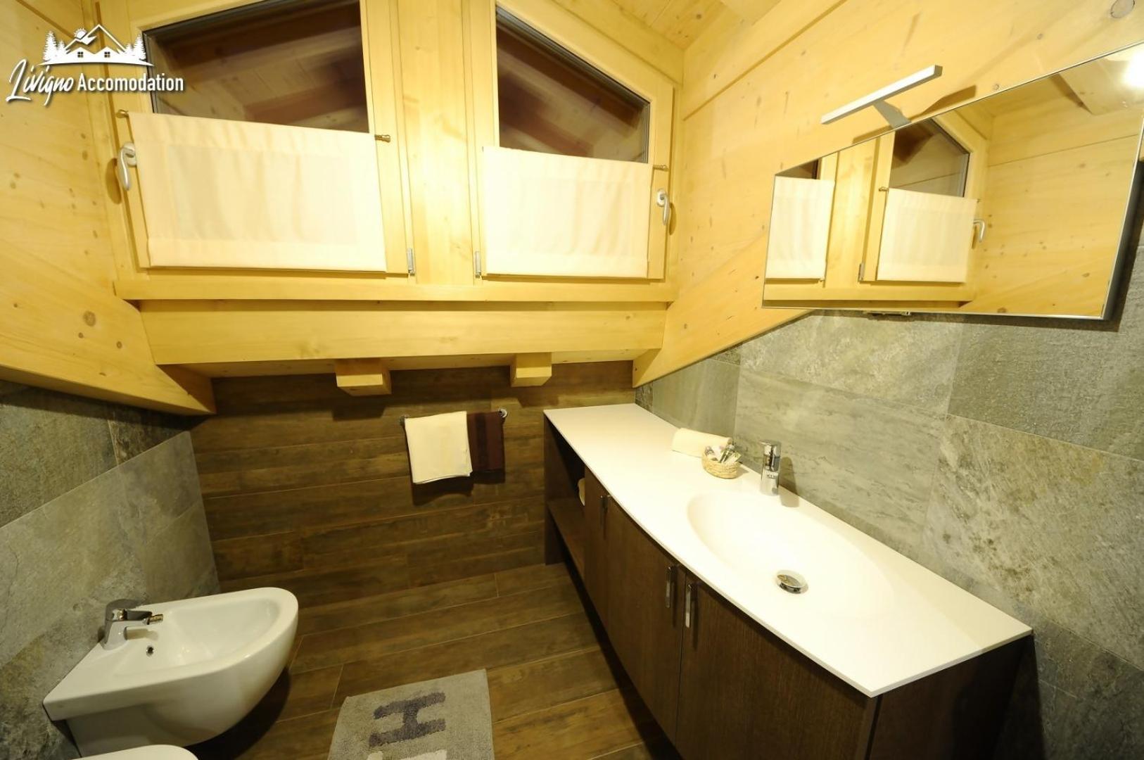 Alpen Flower By Livigno Accomodation Extérieur photo